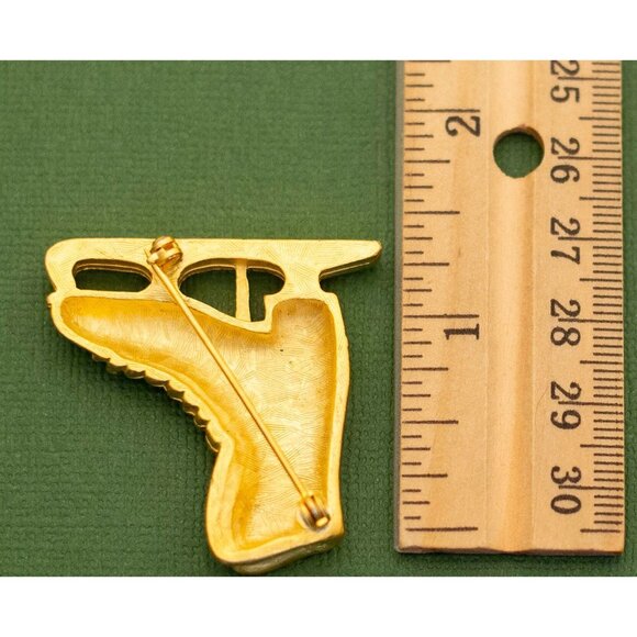 Vintage Minimalist Gold Tone Rhinestone Ice Skate Brooch K1 - Picture 2 of 2